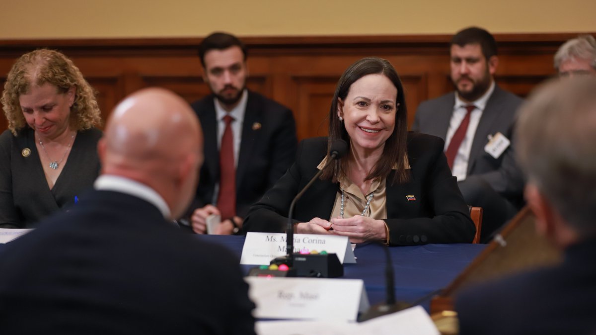 HouseForeignGOP's tweet image. Chairman @RepBrianMast: I was happy to invite 🇻🇪 Venezuelan opposition leader @MariaCorinaYA to address the members of the House Foreign Affairs Committee. She has demonstrated herself to be a strong, capable, and inspirational leader.

Thanks to 🇺🇸 President Trump, Venezuela…