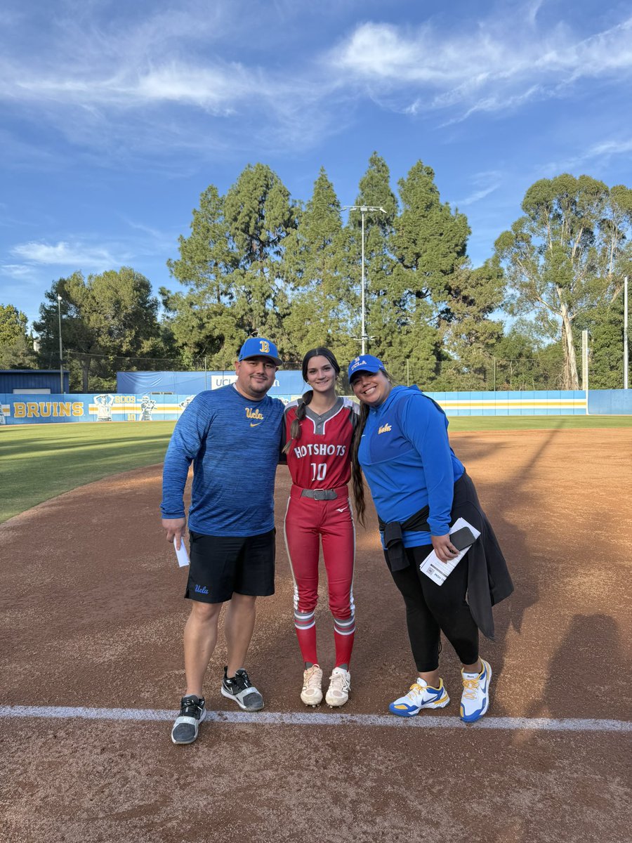 KenLopez2029's tweet photo. Thank you @UCLASoftball for another great camp. Felt good to be back in Cali and learn from some of the best. I enjoyed the conversations and learning new things. Thank you for the tour, and basketball tickets. Thank you for the invite and the whole UCLA experience. I Had a great time and look forward to seeing y’all again soon!

Thank you Coach Lisa Fernandez, 
@Will_ray3 
@Coach_Inouye 
@mysha_sataraka