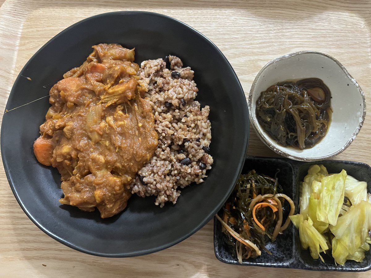 akanukediary_'s tweet photo. 腸活歴5年のわたしのごはん
無水カレーがめっちゃドロドロになって美味しかった
酵素玄米食べてから家族みんなめっちゃいい💩 https://t.co/9MlU5lo1uF