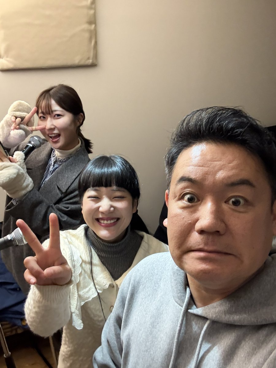 kuwabarataicho's tweet photo. 2/11福むすび歌謡祭に向けて…
福むすびオールスターズリハーサル
福井の音楽を愛するすごいメンバーです！ https://t.co/049rtPNJLc