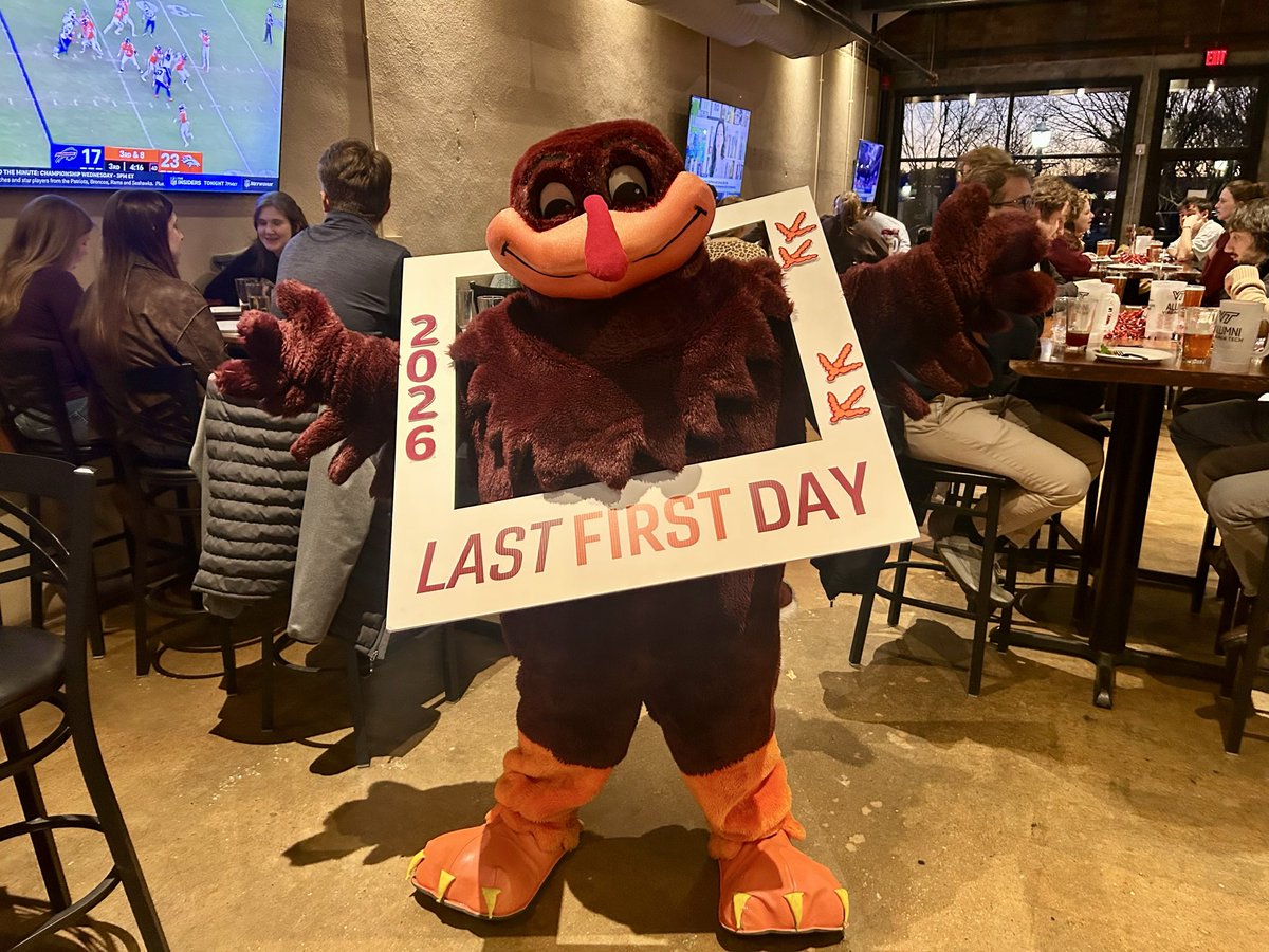 JennyOrzolek's tweet photo. Happy Last First Day of Classes to the Class of 2026! 🤩🎓🎉
Loved celebrating this milestone with our @VTScience seniors at The Maroon Door—such a fun way to kick off the semester. Wishing them an amazing final semester! @KevinTPitts 
#ThisIsHome #WhatsYourScience https://t.co/ZgBOq4lBnR