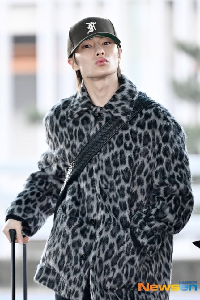 【PHOTO】Stray Kids、チャリティイベントに出席するためフランスへ出国（動画あり）
kstyle.com/article.ksn?ar…

#StrayKids #스트레이키즈 #スキズ