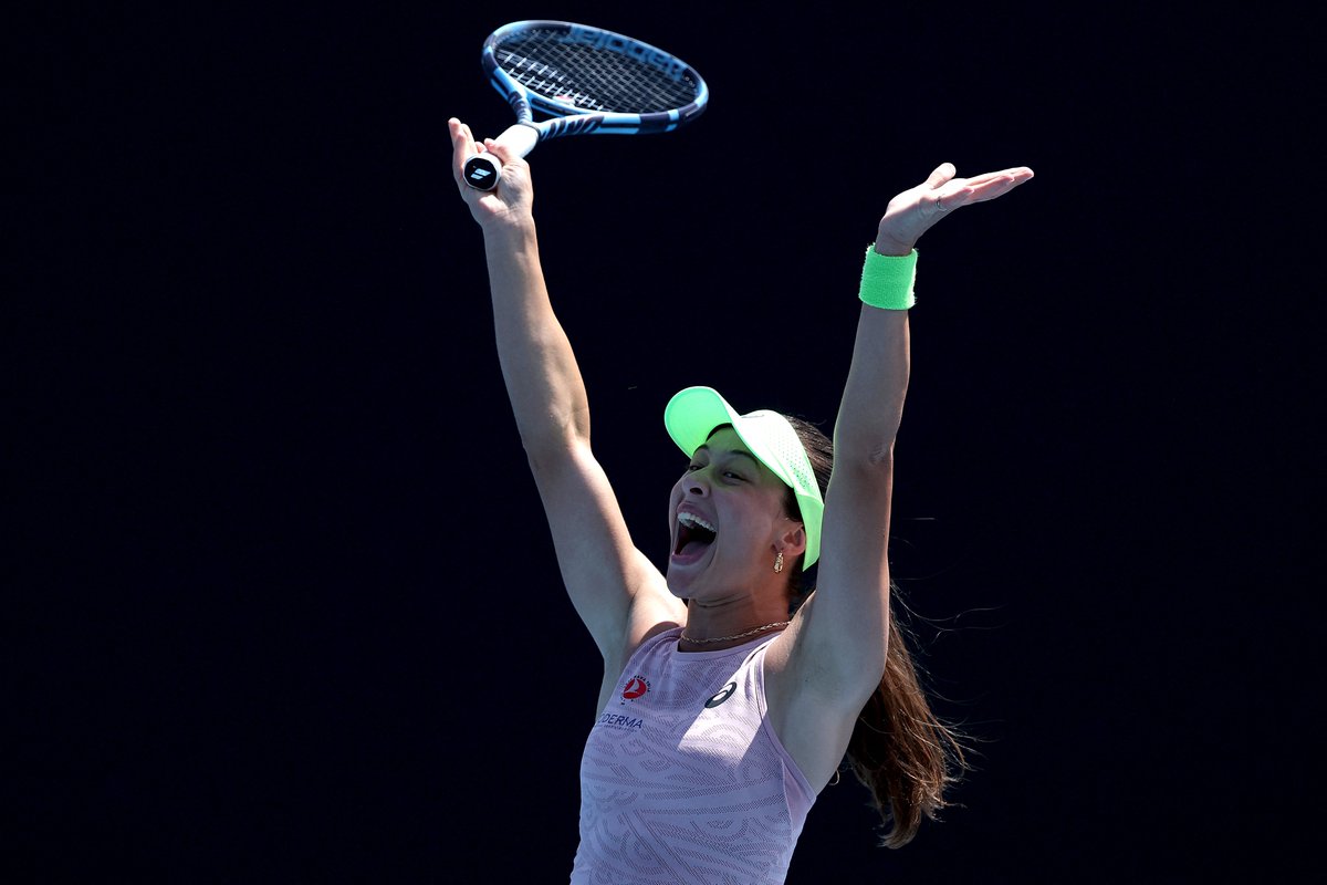 WTA's tweet photo. Pure EMOTION 🥹

Qualifier Zeynep Sonmez marches on into Round 3 with a 6-2, 6-4 victory over Bondar. https://t.co/zZekRT4uBu