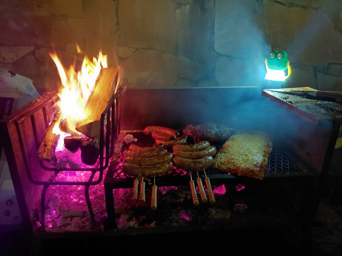 Cuando los amigos de tu hija te invitan al cumple
Algo bien habré hecho  😁