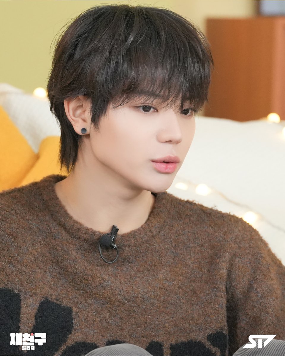 jaefriends_twt's tweet image. 재친구 𝗦𝟱 𝗘𝗣.14

친구의 아들을 만난 주민 대표 재중
하지만 개인기 앞에서 인정사정 볼 것 없는 스틸 시전?🔥

넘쳐나는 콘텐츠 속에서도 판을 뒤집기 위한
결정적인 한 방을 맛보고 싶다면?🔫💥
재친구로 와야지🏡

#박재범 #롱샷 #김재중 #재친구 #Jaefriends
#JAEJOONG #ジェジュン #金在中