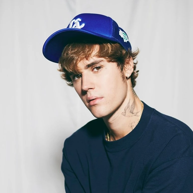 Spotify_daily_d's tweet image. The 15 Most Viewed Artists on YouTube (OF ALL TIME):

#1 Bad Bunny — 39.2B (+13,3M)
#2 BTS — 35.9B (+8,6M)
#3 Taylor Swift — 32.9B (+8,1M)
#4 Justin Bieber — 32.5B (+5,9M)
#5 Shakira — 31.7B (+7,9M)
#6 Ed Sheeran — 31.7B (+4,2M)
#7 BLACKPINK — 30.8B (+5,4M)
#8 Eminem — 26.9B…