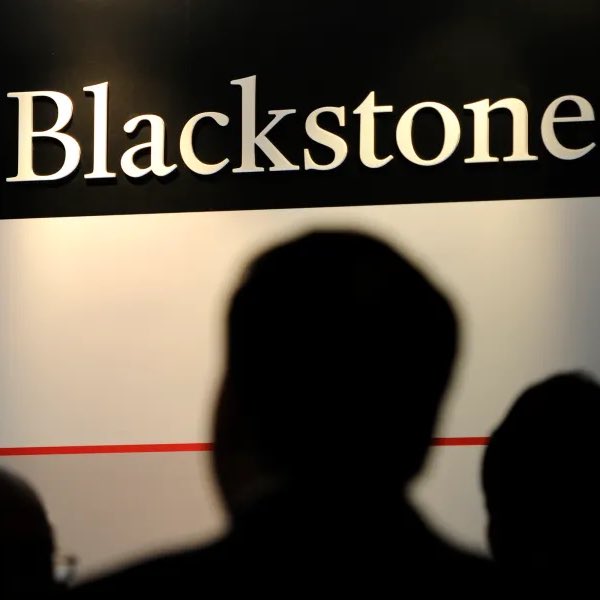 AFpost's tweet image. President Trump has signed an executive order blocking Wall Street firms like Blackstone from buying up single-family homes.

Follow: @AFpost