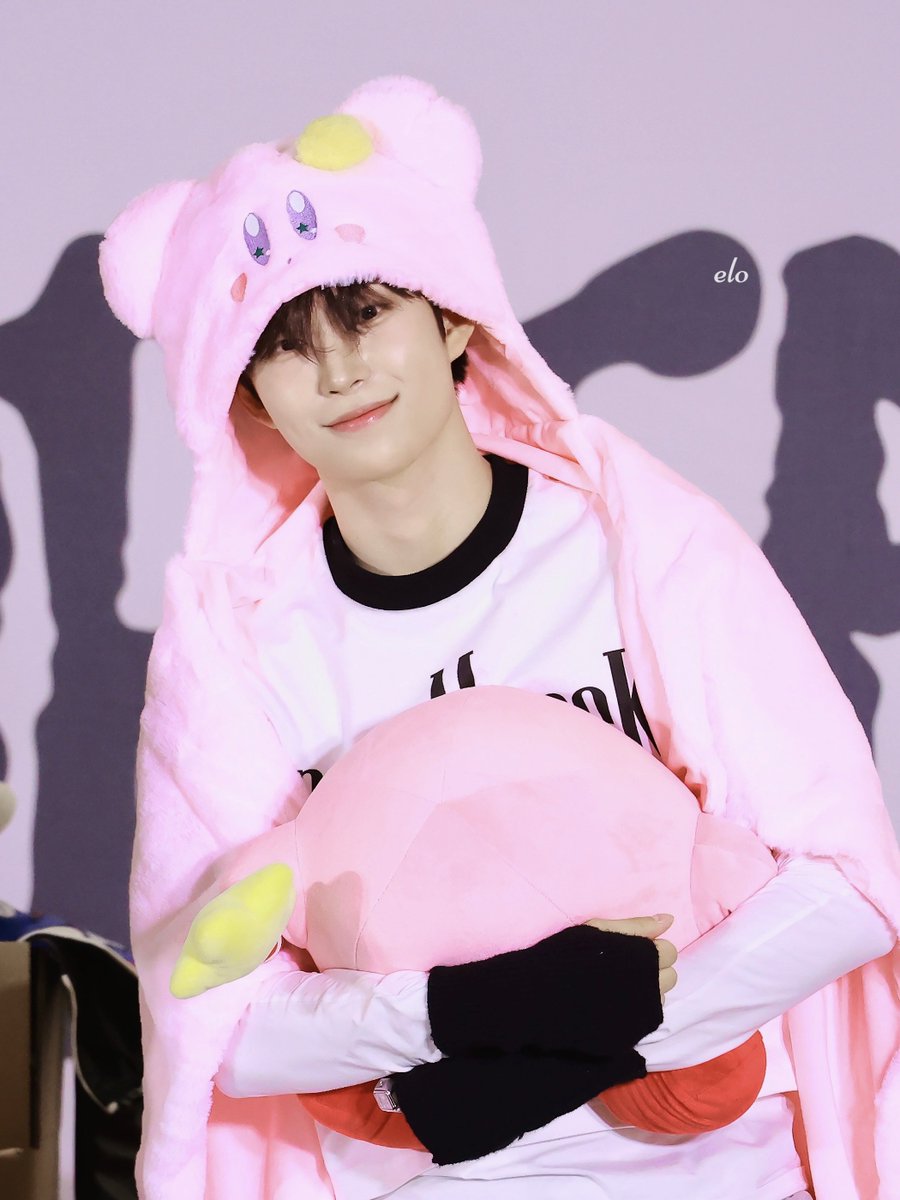 ๐๐๐ tweet media