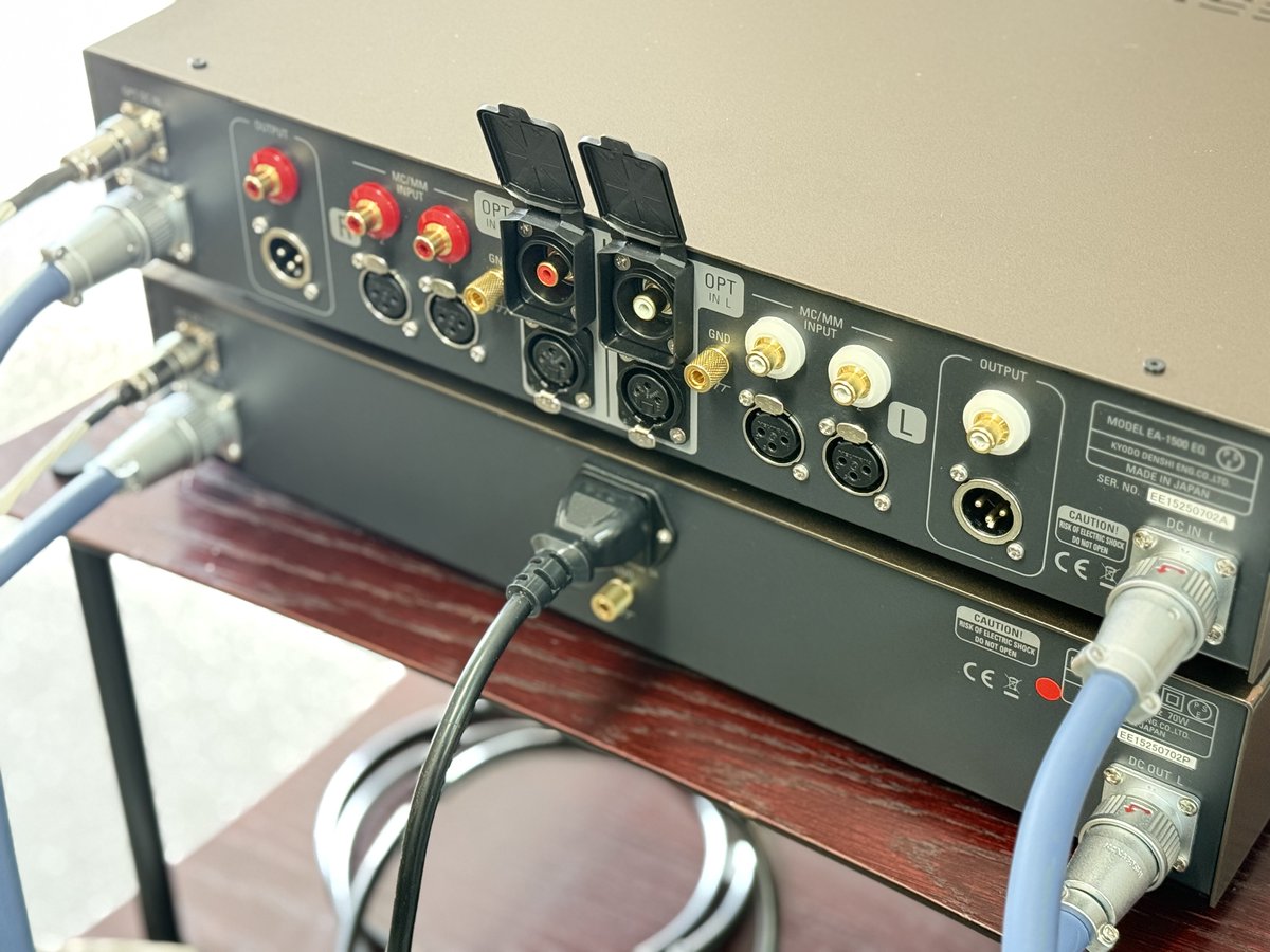 AudioShop_KEIKI's tweet image. 【お知らせ②】
今週末の #SAEC イベントでも使用いたしますフォのイコライザー
#Phasemation EA-1500のデモ機が一足早く入荷中です👀
MC/MMの他光カートリッジにも対応したフォノイコライザーです✨