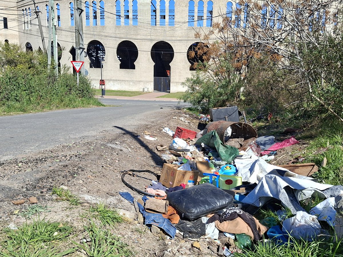 <a href="/DerechaDiarioUY/">La Derecha Diario Uruguay</a> Ahora date una vuelta por Colonia.