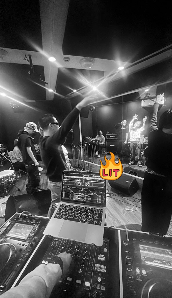 komorebi__5's tweet photo. 2 days until FROM TOKYO🫶🚀🗼
#ぶちあげるよー
#year2026
#MAJIDE #fromtokyo https://t.co/LIcKCTnHHJ