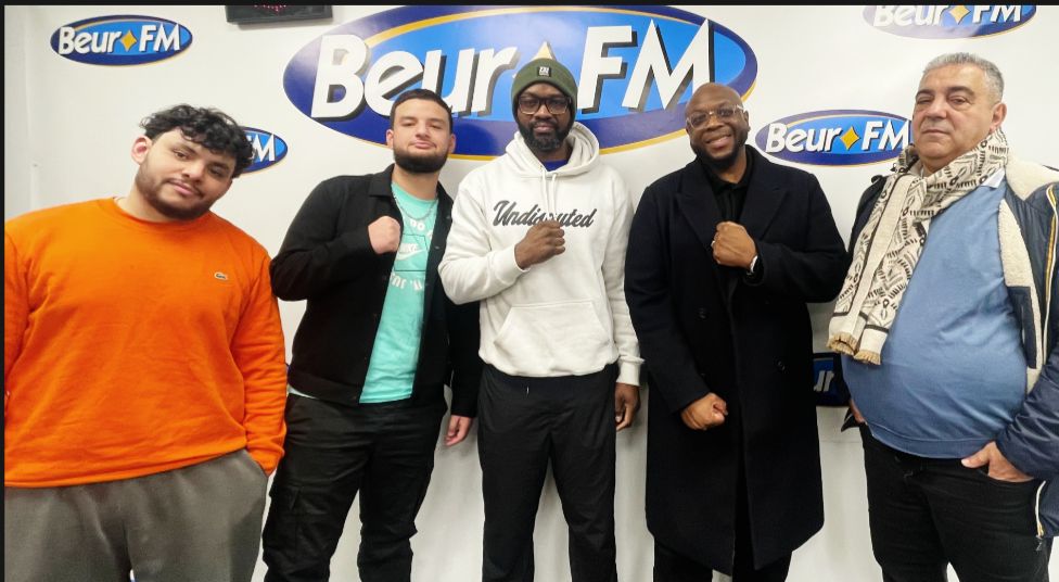 On se donne rdv ce mercredi pour un nouveau TIMEFOOT✔️ sur l’antenne de <a href="/Beurfm/">Beur FM</a> on reviendra sur la #Ligue1 ⚽

Grand merci à tous de nous suivre ✅

On se retrouve avec toute l’équipe #TIMEFOOT à 20:00 🕗