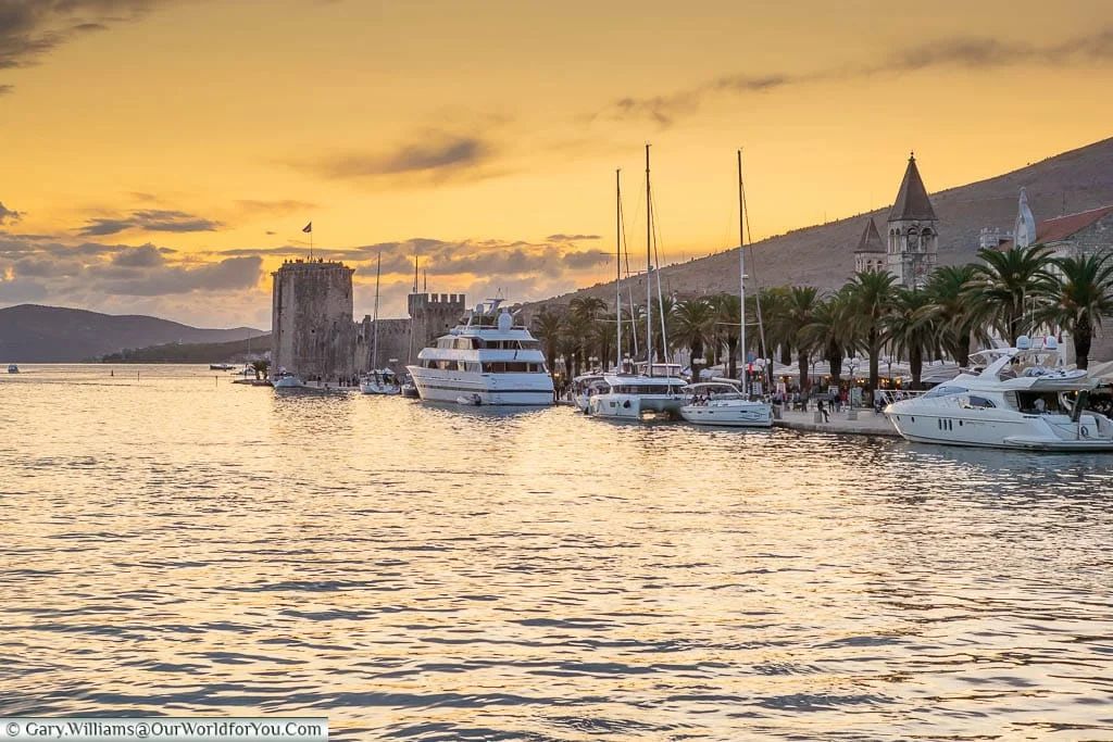 OurWorldforYou's tweet photo. Are you considering a road trip around Croatia? We’ve got the perfect itinerary for you. We were mad & started our journey from the UK; however, pick up a car in Croatia, & the charm of the Adriatic Sea awaits @Croatia_hr #CroatiaFullOfMagic #Travel https://t.co/PgXBQZJjX1 https://t.co/MiktD0kWsi