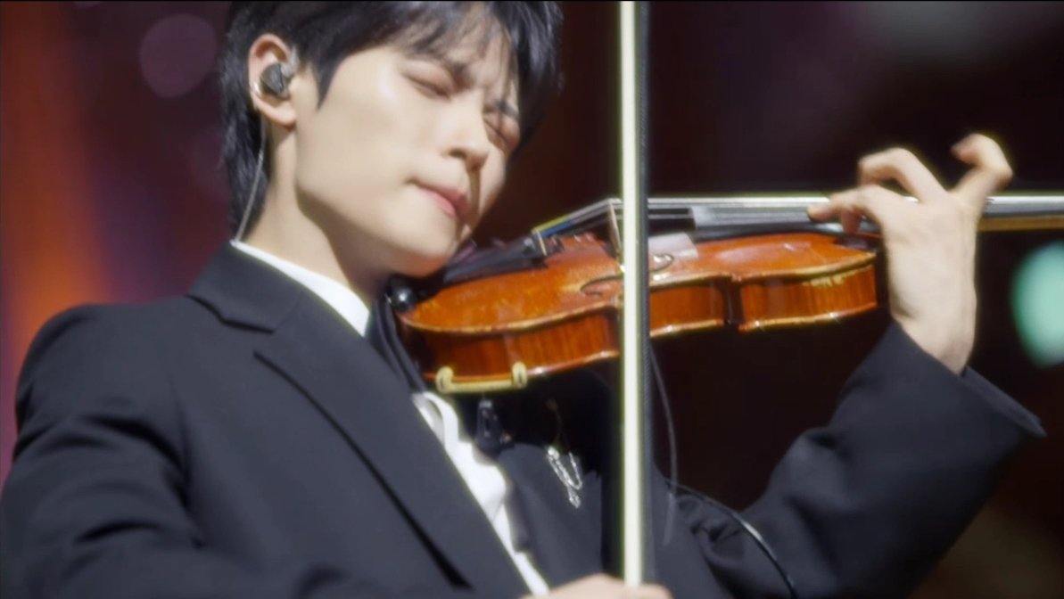 시리즈엘 제가 이런 구도 좋아하는 거 어케알고 딱 이렇게 영상을 찍어주신건지... 미치겠네 진짜 너므 감사합니다