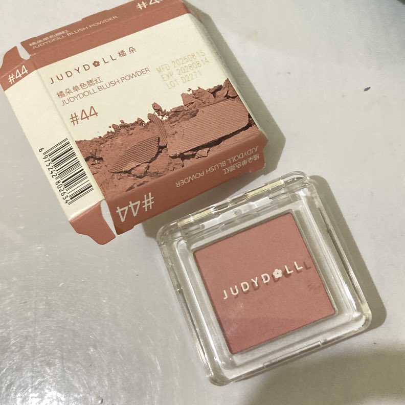 chat via shopee (dm error) tweet media