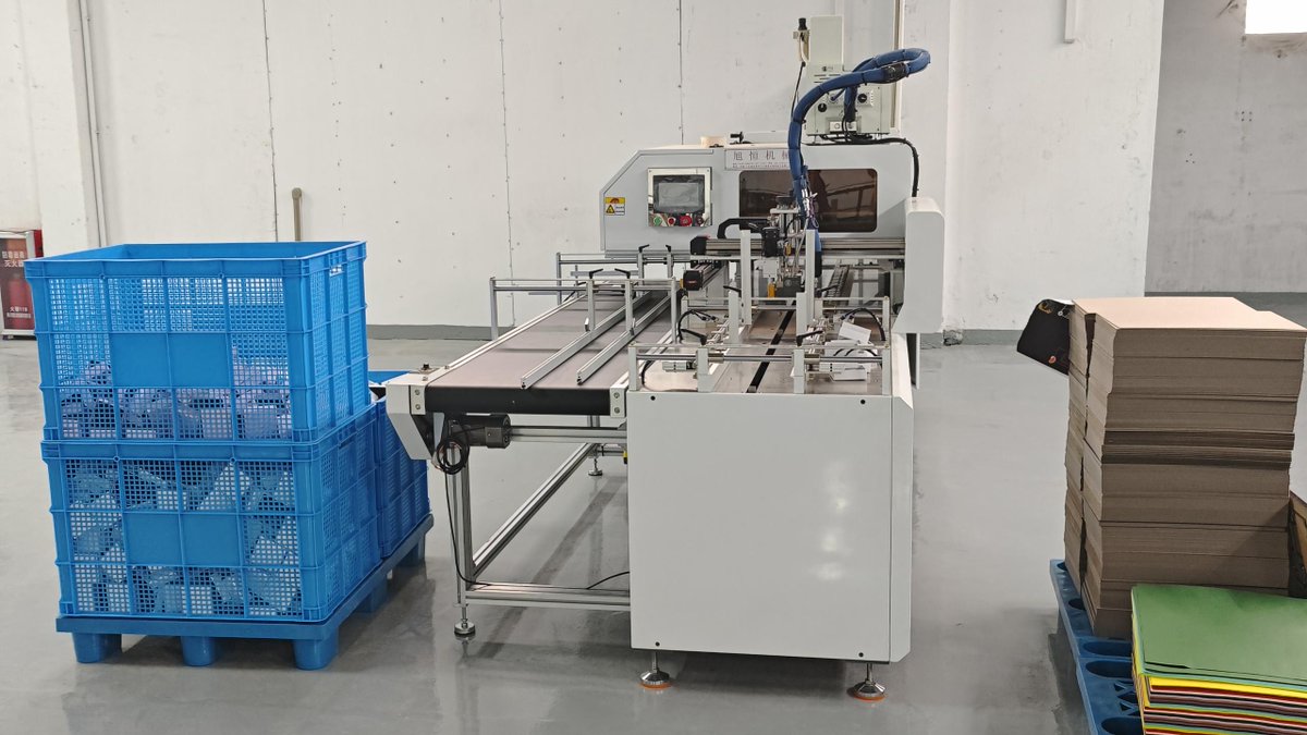 YanengPackage's tweet image. With advanced automatic production lines, Yaneng controls every step of jewelry box manufacturing — from material processing to final assembly ✨

jewelpackage.com
#JewelryPackaging  #FactoryDirect #CustomPackaging  #JewelryBoxFactory #PackagingSupplier #WholesalePackaging