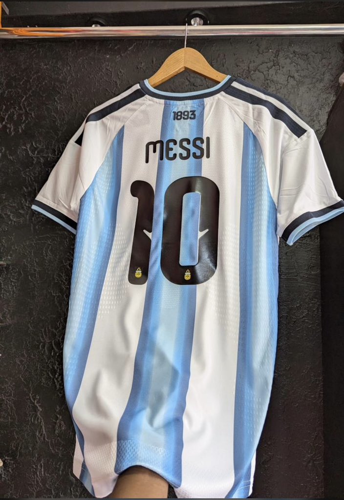 TeanuhB's tweet image. You can never have too many jerseys🌚 Customized jerseys are available at 65k Kids at 40k  Call/ Whatsapp 0706358969