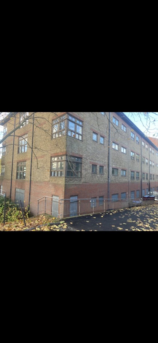 Emiloldskool's tweet photo. @GMB It might be a good idea to have a chat with David Taylor, MP for Hemel Hempstead, who wants to knock down the moth-balled Hemel hospital and all of its wards. https://t.co/IuTKXXMifq