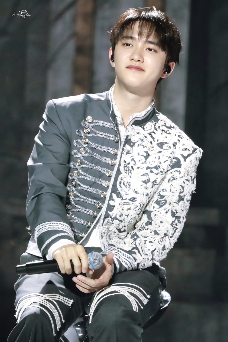 jiejie_penguin's tweet photo. 260119 EXO SHOWCASE
🐧
#경수 #디오 #도경수 #KYUNGSOO #DO #Dohkyungsoo #都暻秀 #ド・ギョンス https://t.co/HrmjqQCuH1