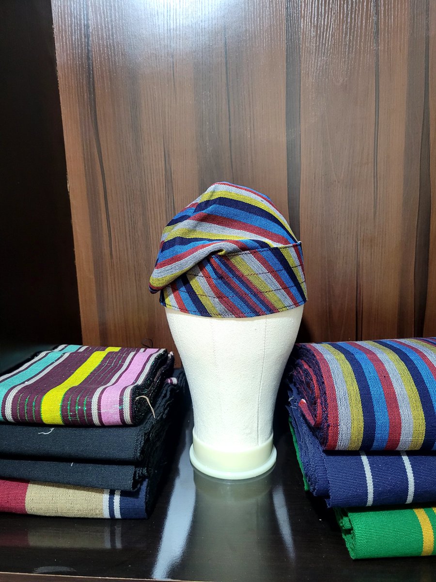 mpcoll_'s tweet photo. @egi_nupe Fila made from quality aṣọ òkè fabric.
Free delivery for 3 units or more.
₦10k least price.
Location : Lagos https://t.co/nofkq0DysD