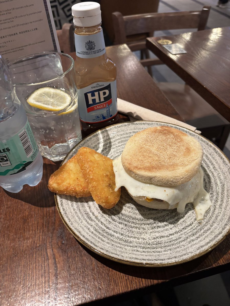 RobFTID62's tweet image. Let’s go #gatwick