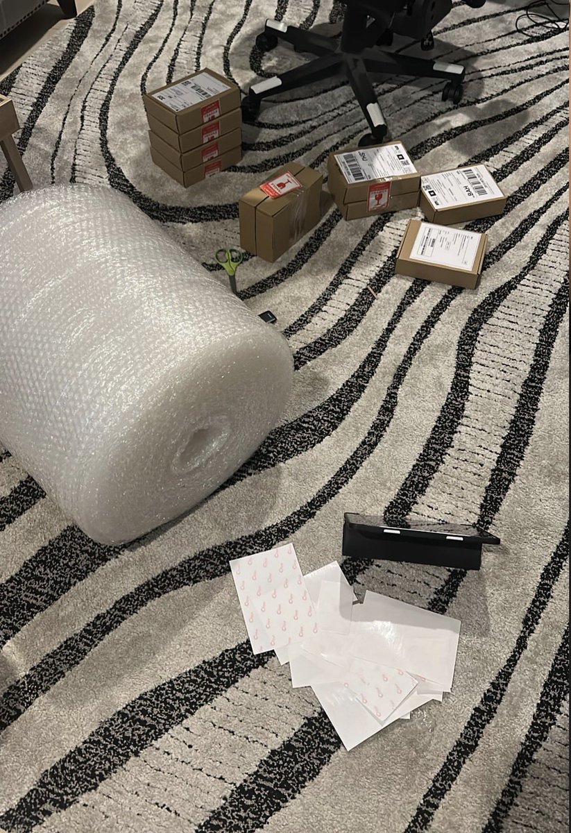 titaniummoha's tweet image. Life lately ❣️