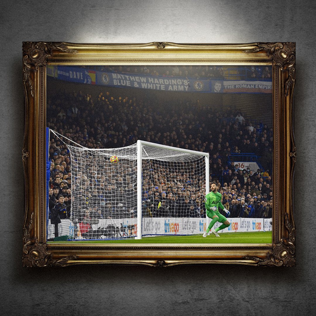 TheChelseaForum's tweet image. 🧠 Football knowledge test! 

Which Chelsea player scored this iconic goal...? 

Lvl: Medium 🥵