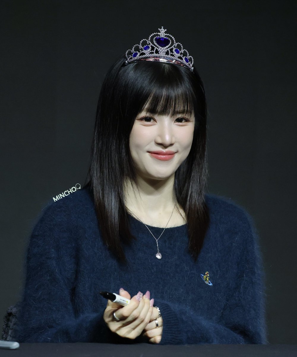 260118 EL
🤏

<a href="/Apinkpcr/">박초롱</a> 

#에이핑크 #Apink 
#박초롱 #초롱 #CHORONG