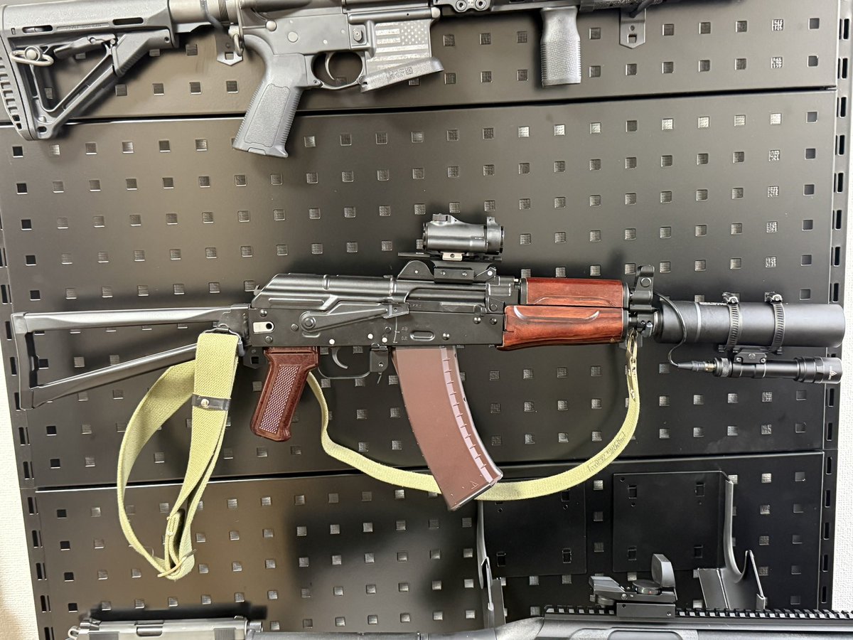 NOVUSのVZOR-1気になってたから装着！
サイズもいい感じ👏