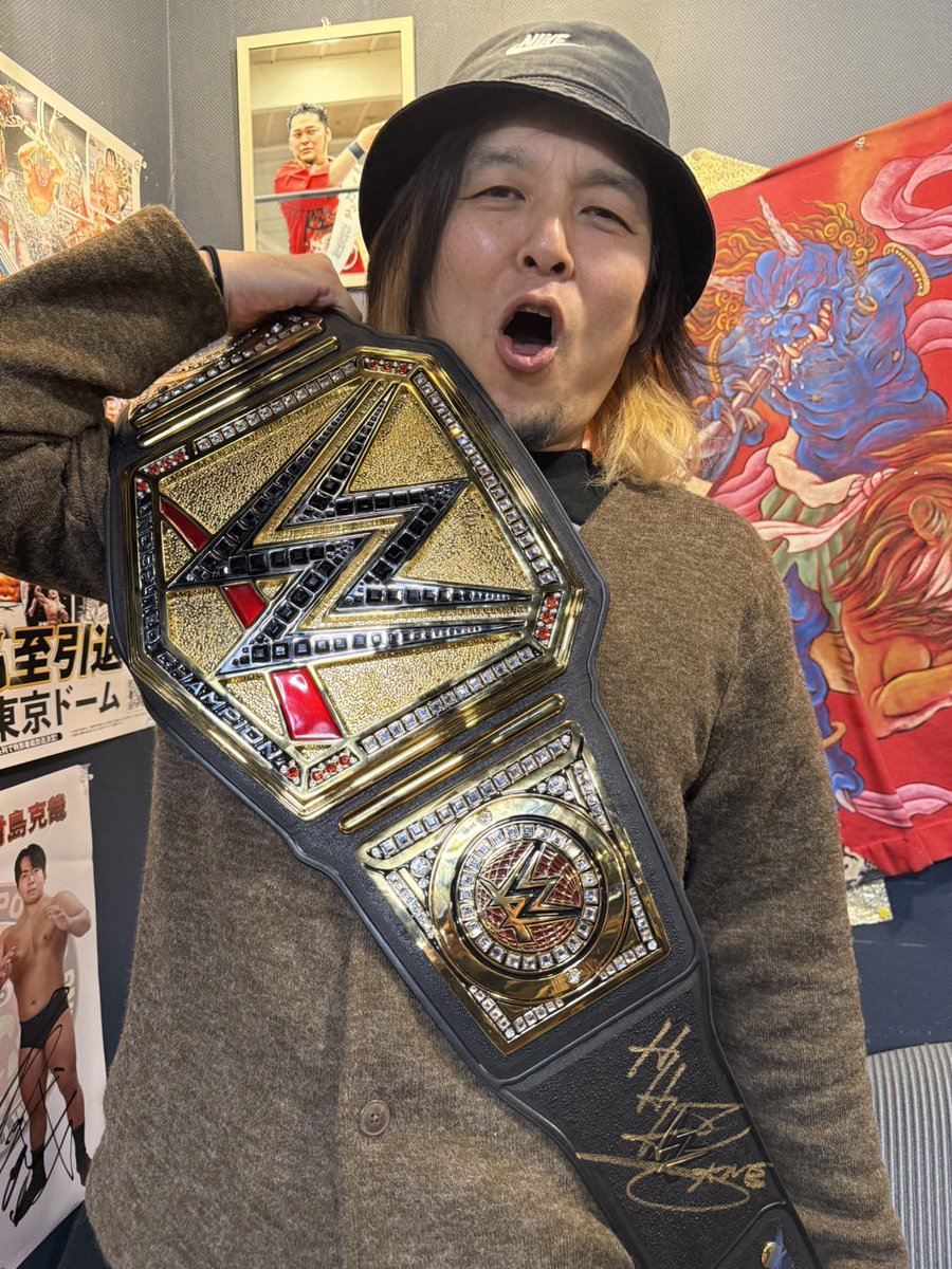 プロレス見た後は今後の展開を想像しながらワイワイ。 トリプルHの