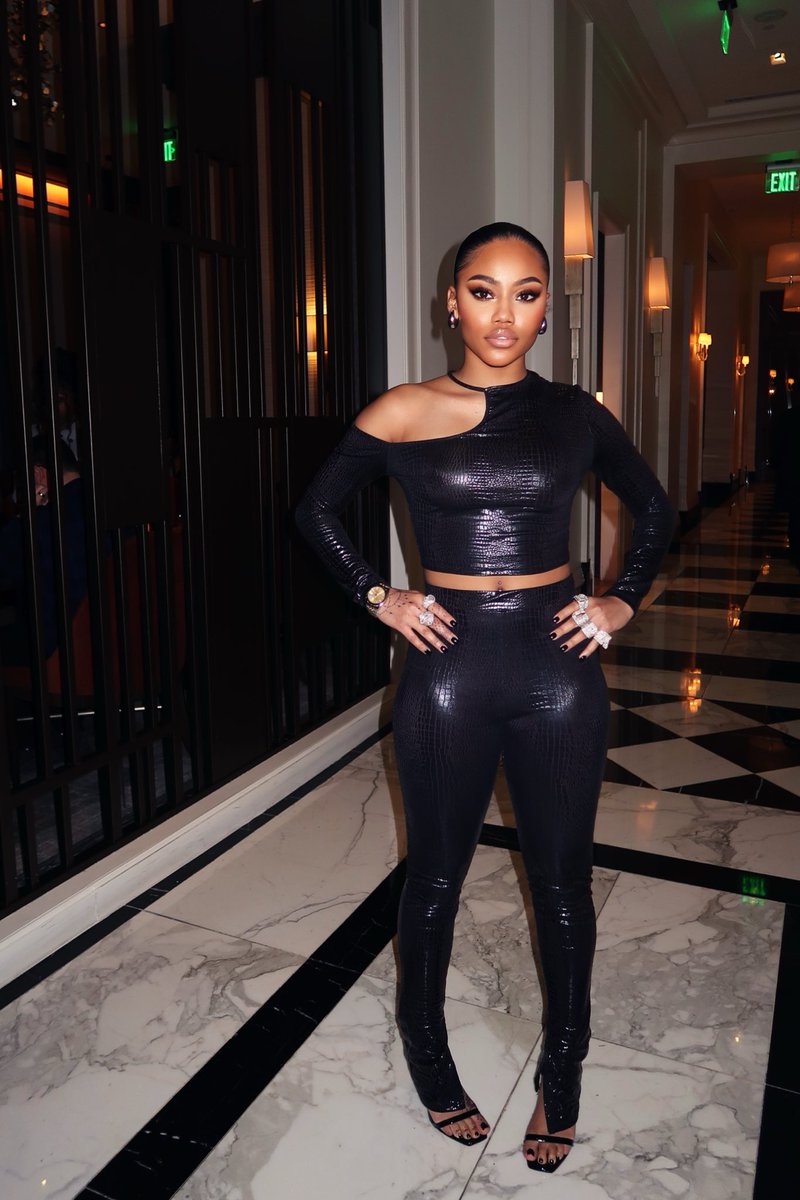 _supapeach's tweet image. The prettiest.