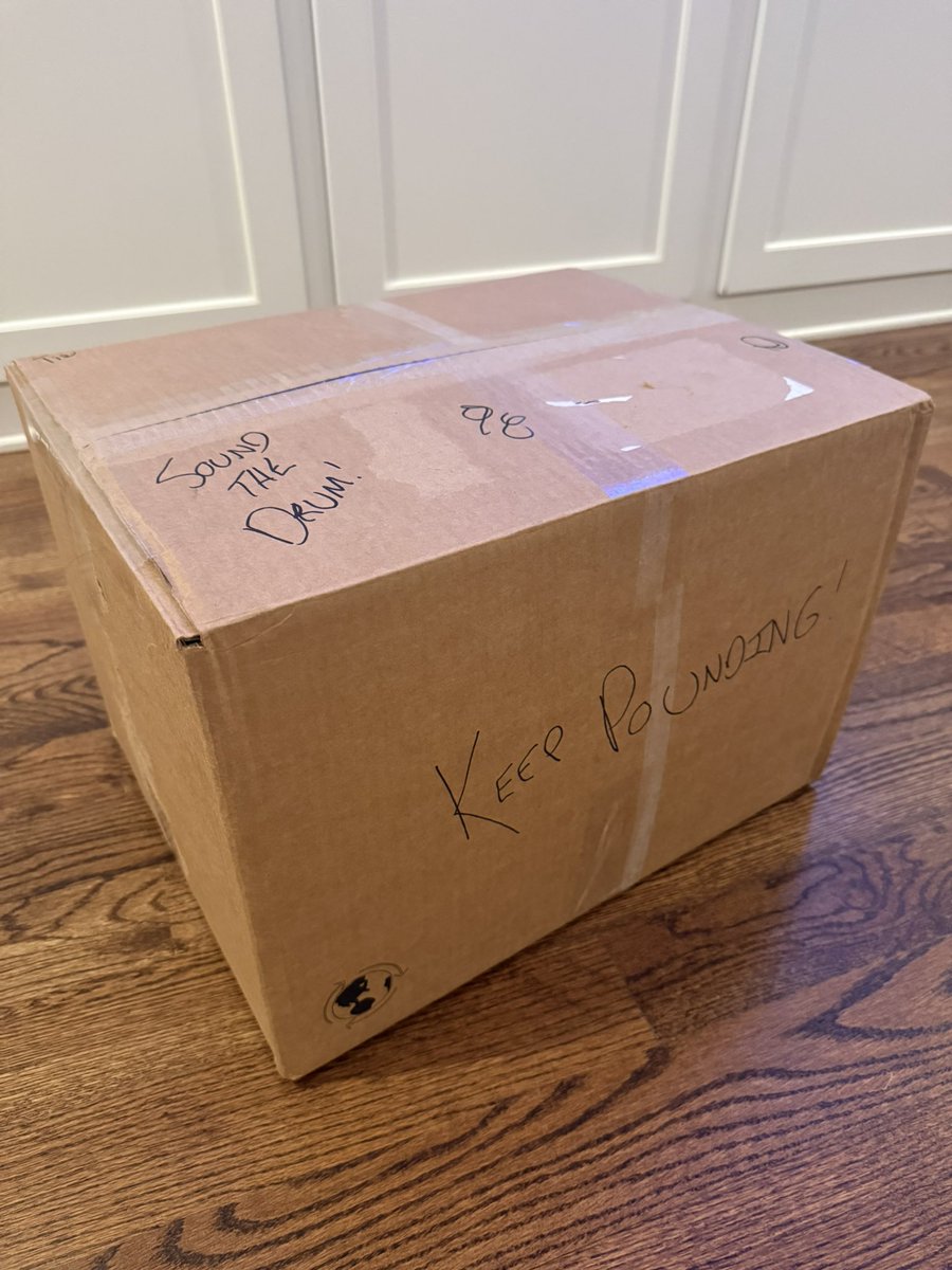 jakefehling's tweet photo. It’s that time again. 😳

The 4th annual “Jake boxes up his XL @Panthers gear &amp; gifts it to 1 lucky fan who likes THIS tweet.”

This year’s box is 23 pounds. Sweatshirts, tees, a hat &amp; even a pair of socks. Ew. 

Only XL CAR fans pls. 1 like/person. Enter thru 1/23, draw on 1/24. https://t.co/VakVgRraJh