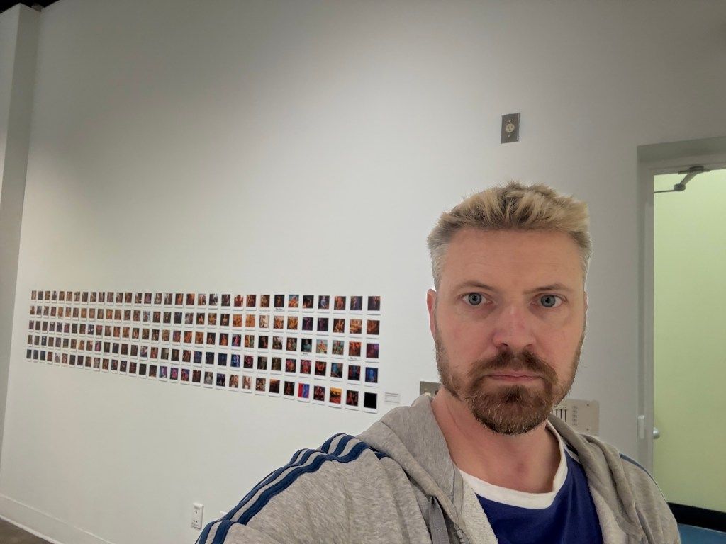 Alaska Art Student Arrested for Eating Another Student’s AI-Generated Art in Protest buff.ly/8uTYeQf via <a href="/artnews/">ARTnews</a>