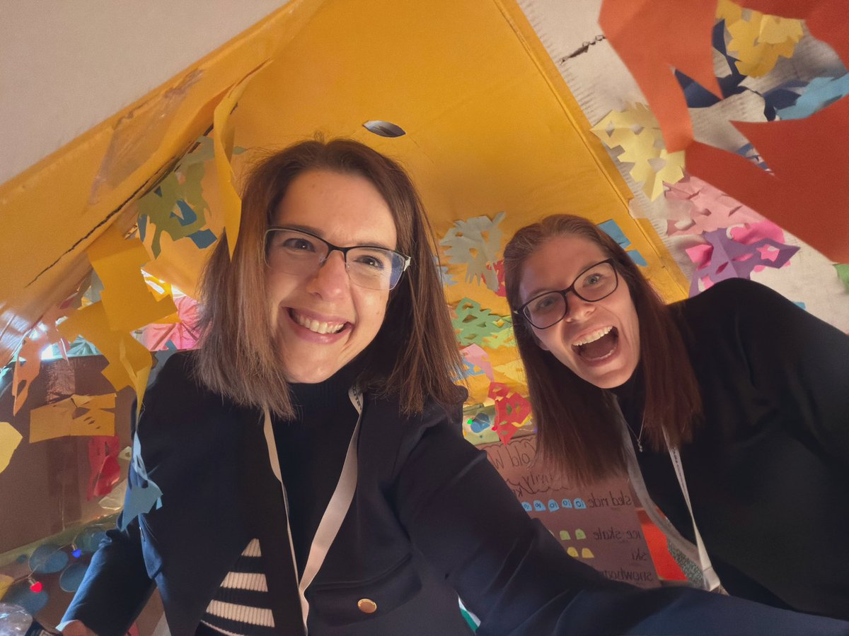 Anna V. Blake tweet media