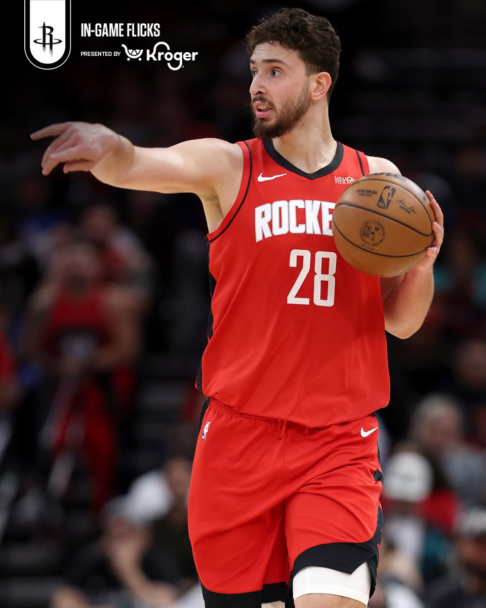 1 more quarter Rockets: 82 Spurs: 92 @Kroger