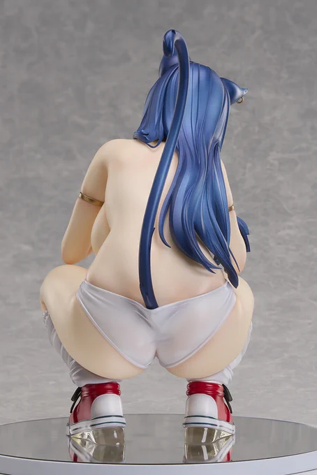 人気イラストレーター蕨野まつり氏がフィギュア用に描き下ろした「氷坂 しずね 体操服Ver.」が登場! 学園最速でスポーツ万能、そして他を寄せ付けない容姿端麗のしずねちゃん。 柔らかさとしなやかさを兼ね備えたプロポーションはみんなの注目の的です。