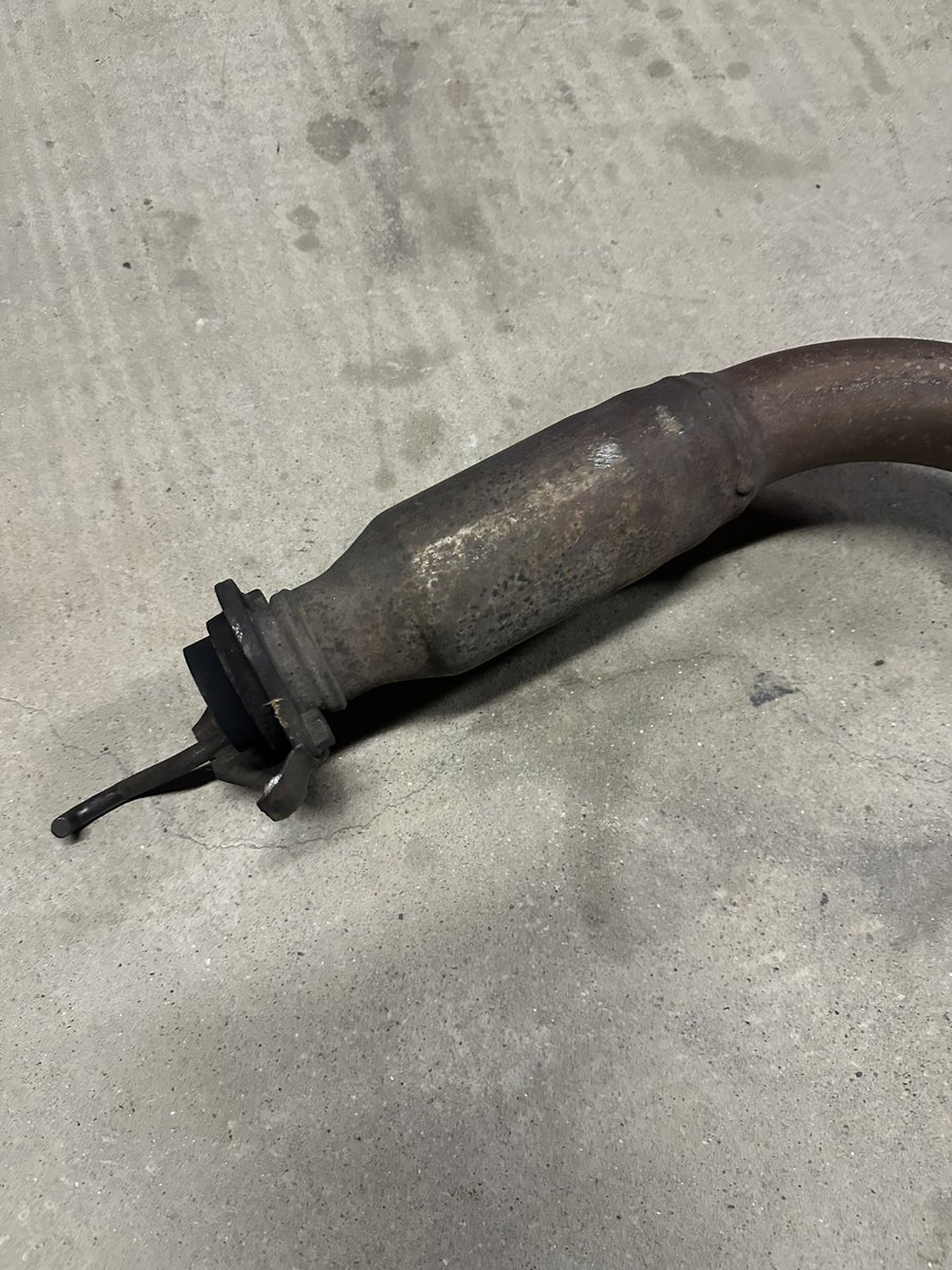 だんく tweet media