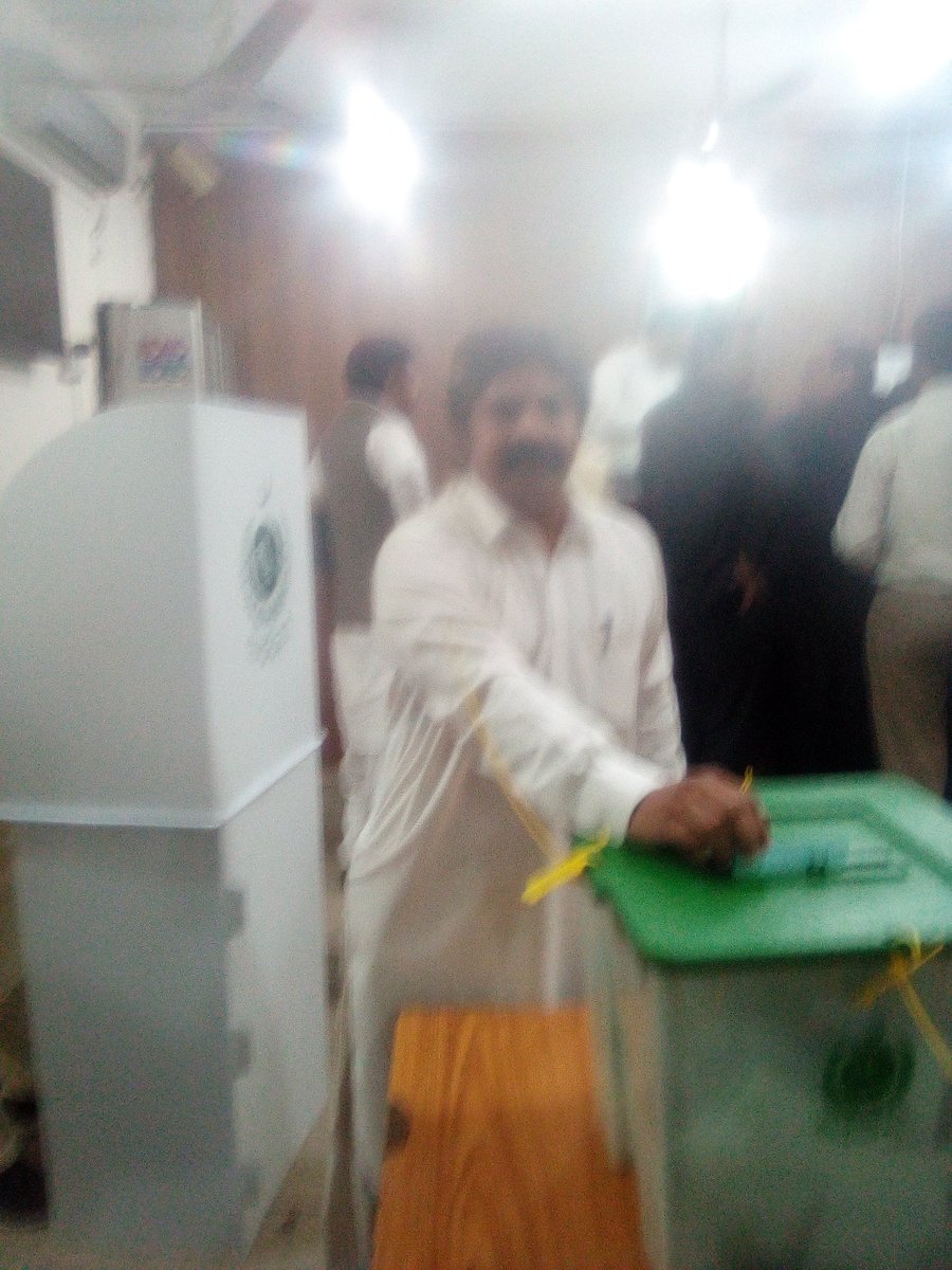 Punjab courts enforce biometric checks to stop fraud dailytimes.com.pk/1438465/punjab… via <a href="/dailytimespak/">Daily Times</a> 

Punjab Bar Council Election of 2025-2030
Muhammad Imran 
CNIC:33100-0902142-7
Chartered Banker/PBC:000126
Pooling Both no:04
