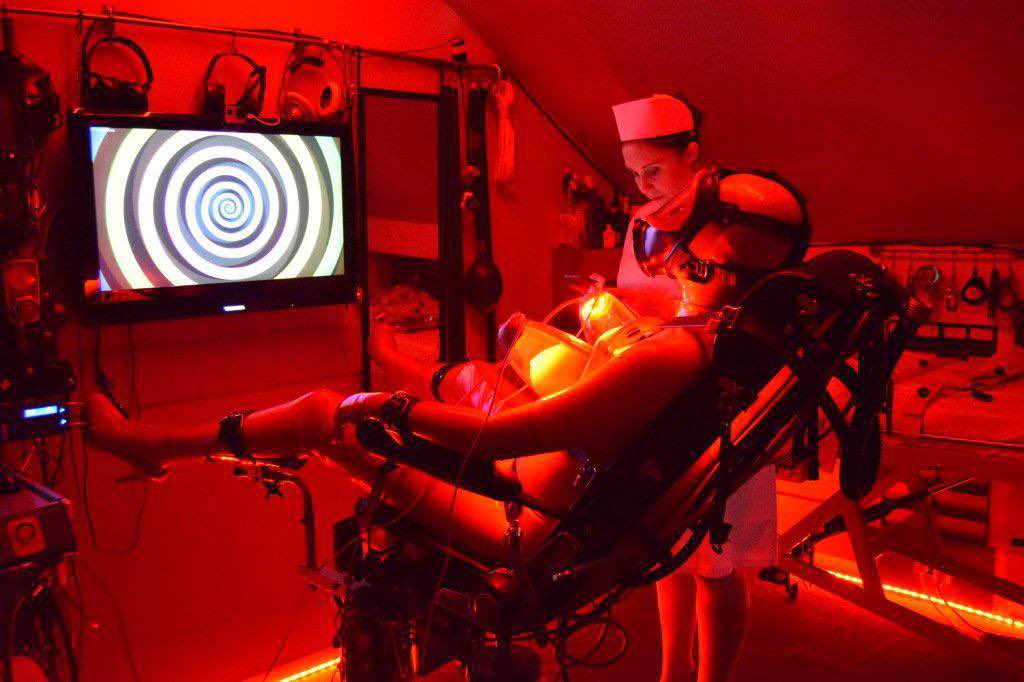 That's right

I am always in control

Always in your Mind

Always in your dreams

Making you beg

Making you drool

Making you cum

Making you my mindless, blank canvas.

It's time to stop pretending you can resist.

Give in to Me, Doll.
 Retweet 😵‍💫