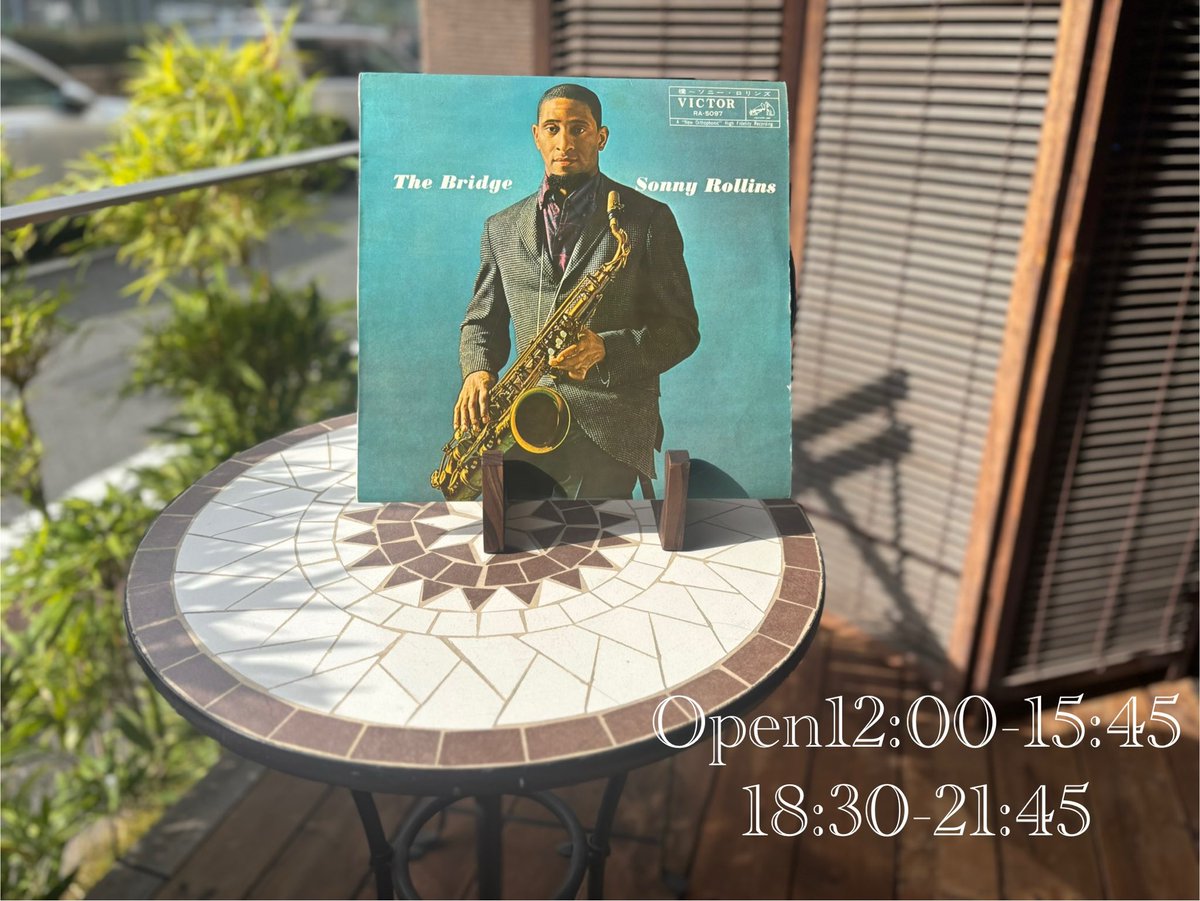 営業開始！
Open 12:00-15:45
18:30-21:45

本日は雪が降るらしいですね。
室内暖かくしてお待ちしてます⛄️