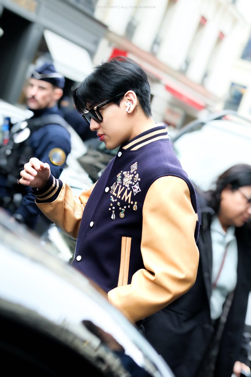 _Gotlight tweet media