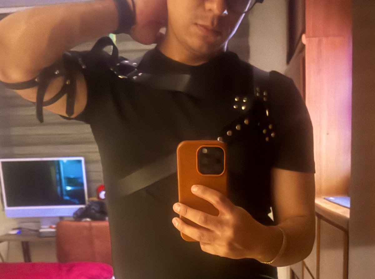 Incursionando en esto de los arneses. Pero poc a poco xq la onda no
Baja #arnesgay ayúdenme con esto de los # y se agradecería si me enseñan de esto.