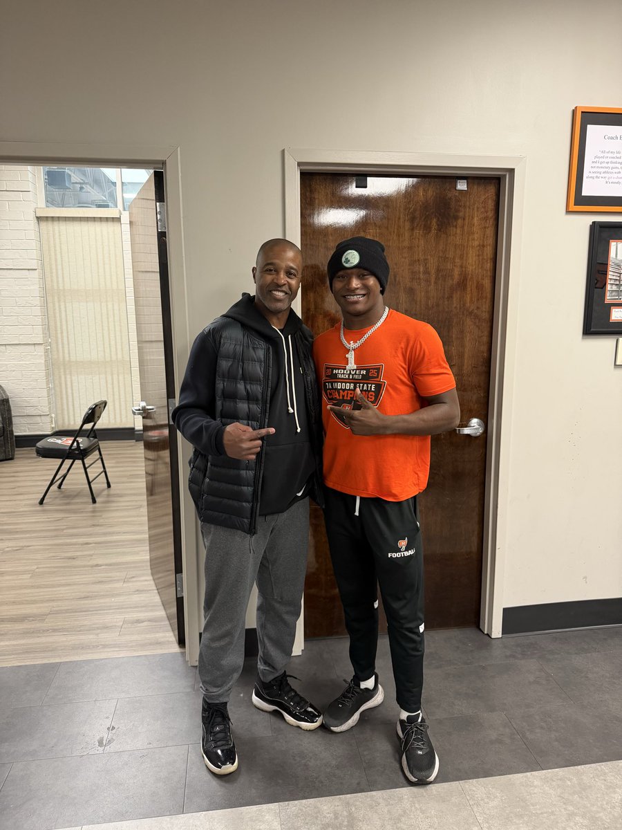 Hoover Bucs Football tweet media