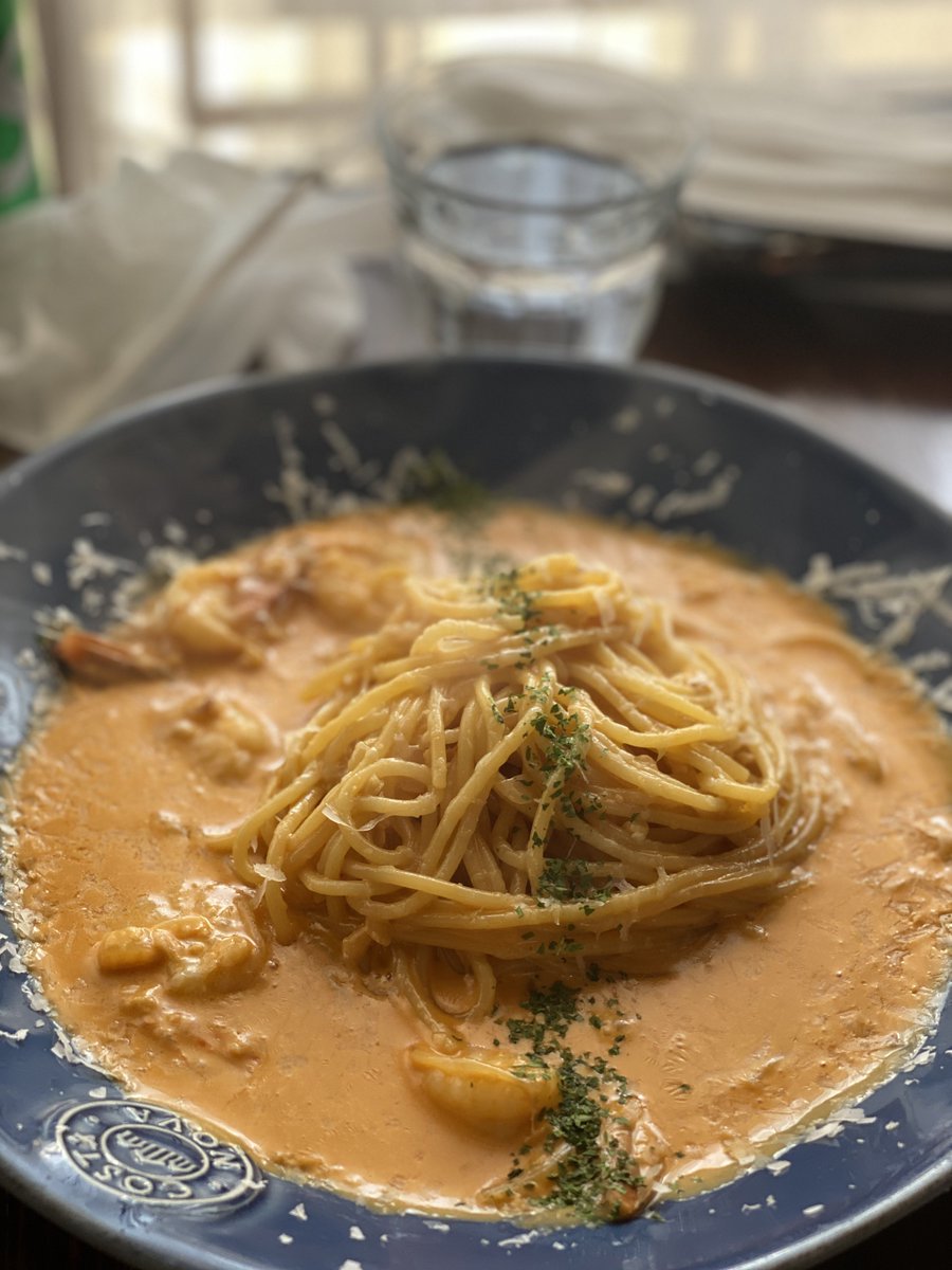 NEVERDIEBAEB's tweet photo. 임신하고 입덧이 피크를 달릴 때 동생들이랑 경주 가서 먹었던 맛집.. 이때 먹고도 속이 멀쩡해서 굉장히 잘먹었음. 지금 검색해보니 맛집으로 유명해져버렸네🥹 https://t.co/q91oi6gjWj