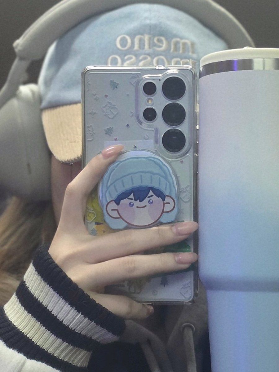 오늘 플레이브 입덕 1000일이라 소소한 #RT 이벤트 열어요✨️

사진 중에 원하는 그림 하나 고르시면 그립톡 제작해서 보내드립니다! (+맥세이프 가능!!!키링도 드림!!)

🤍당발 : 1월 28일
🤍당첨인원 : 3명 (플리계만)
🤍당첨되신 분은 플리 멤버십 인증만 받아요❗️

그...많관부...🫶