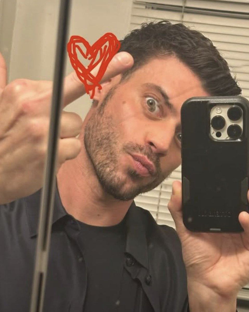 _shanesfreckles's tweet image. i’ve lost 40+ followers in the last 24hrs for posting abt francois, please keep it going, I wanna drop the morons 🥰