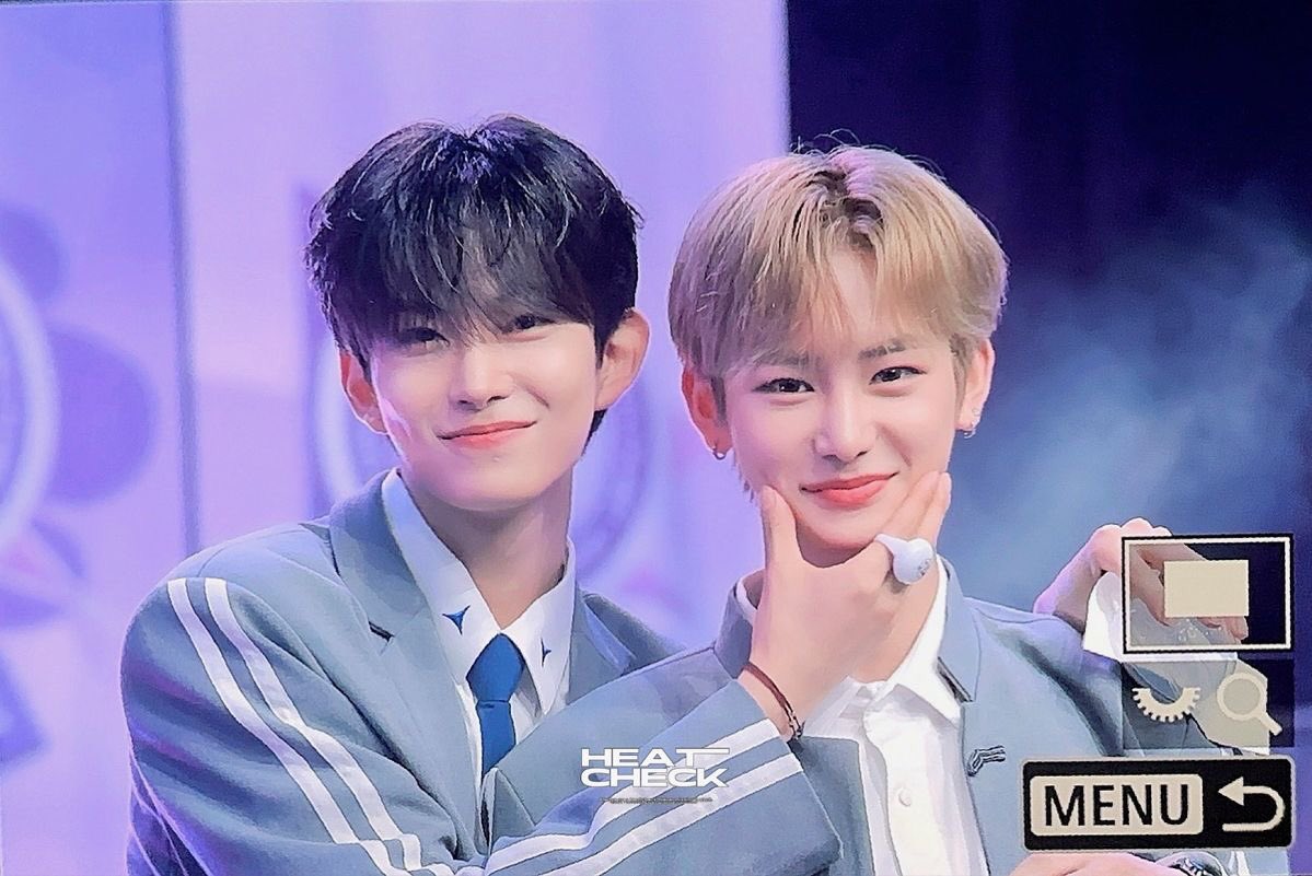 安新.. tweet media