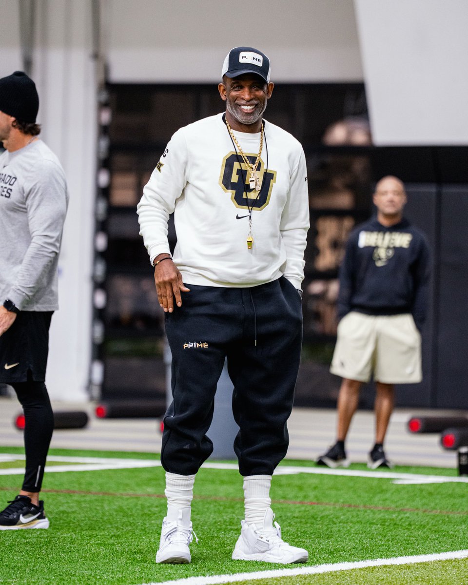 CUBuffsFootball's tweet photo. we back https://t.co/TlQJR11Bvr