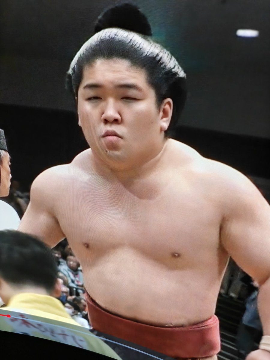 basicInfluence's tweet image. Asakoryu Takuma is a cheeky lil one