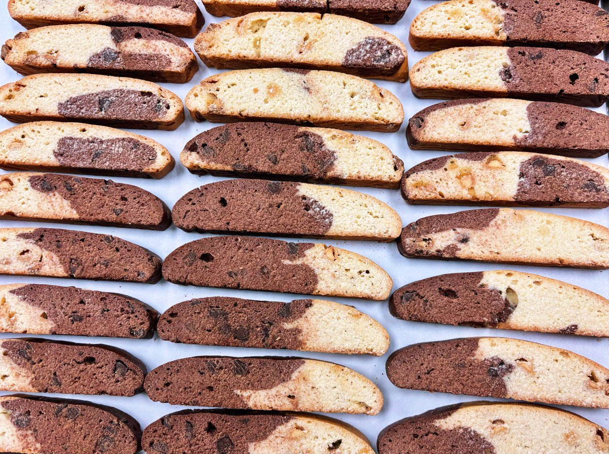 Roxanne's Biscotti tweet media